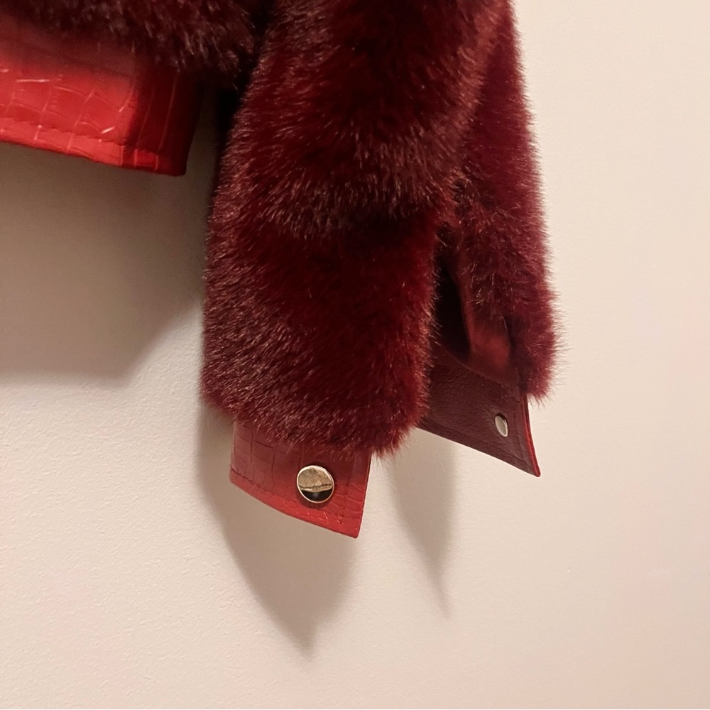 🎉🎉Red Contrast Trim Faux Croc Leather & Faux Fur Snap Button Front Zipper Moto - Picture 17 of 17